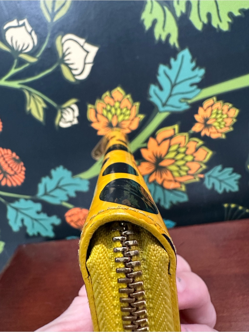 Louis Vuitton x Yayoi Kusama Dots Infinity Vernis Zippy Wallet 2012 - Picture 7 of 12